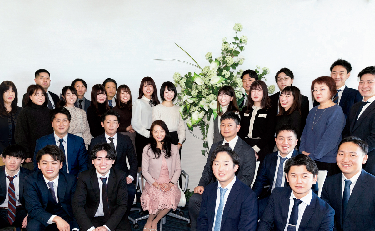 株式会社日本土地建物　代表取締役　神山 重子